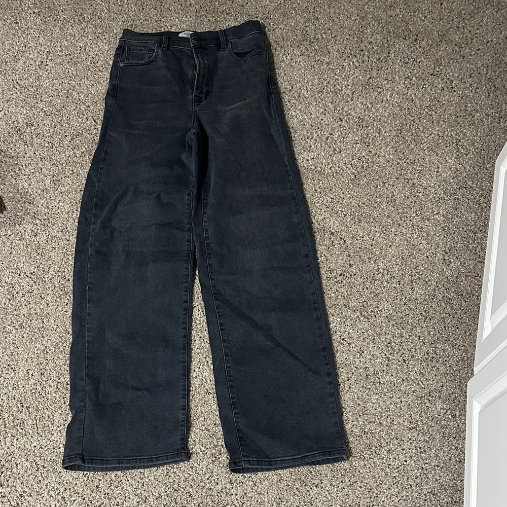 Hidden Wide-Leg Black Jeans